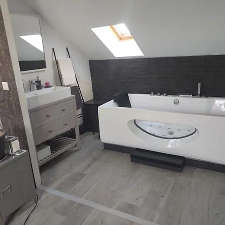 Апартаменты Le Paradis De Sophie *